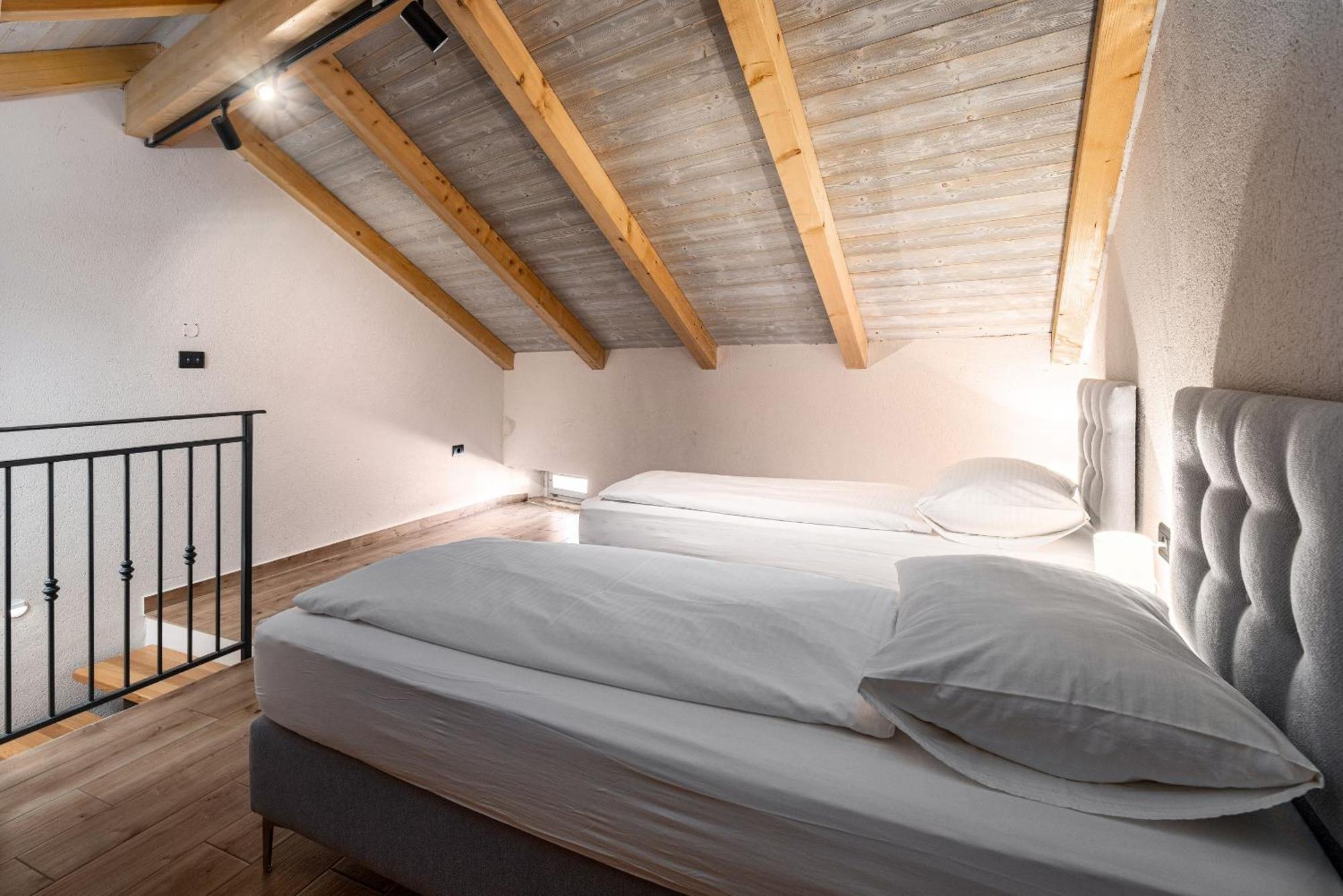 Della Croce Bed&Breakfast Svetvinčenat Zewnętrze zdjęcie