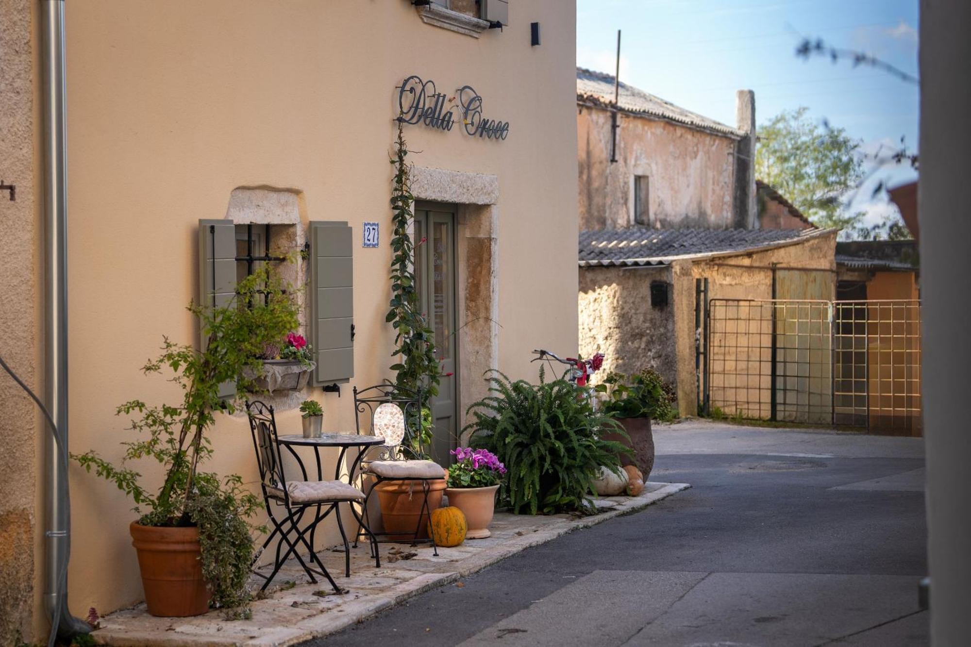 Della Croce Bed&Breakfast Svetvinčenat Zewnętrze zdjęcie