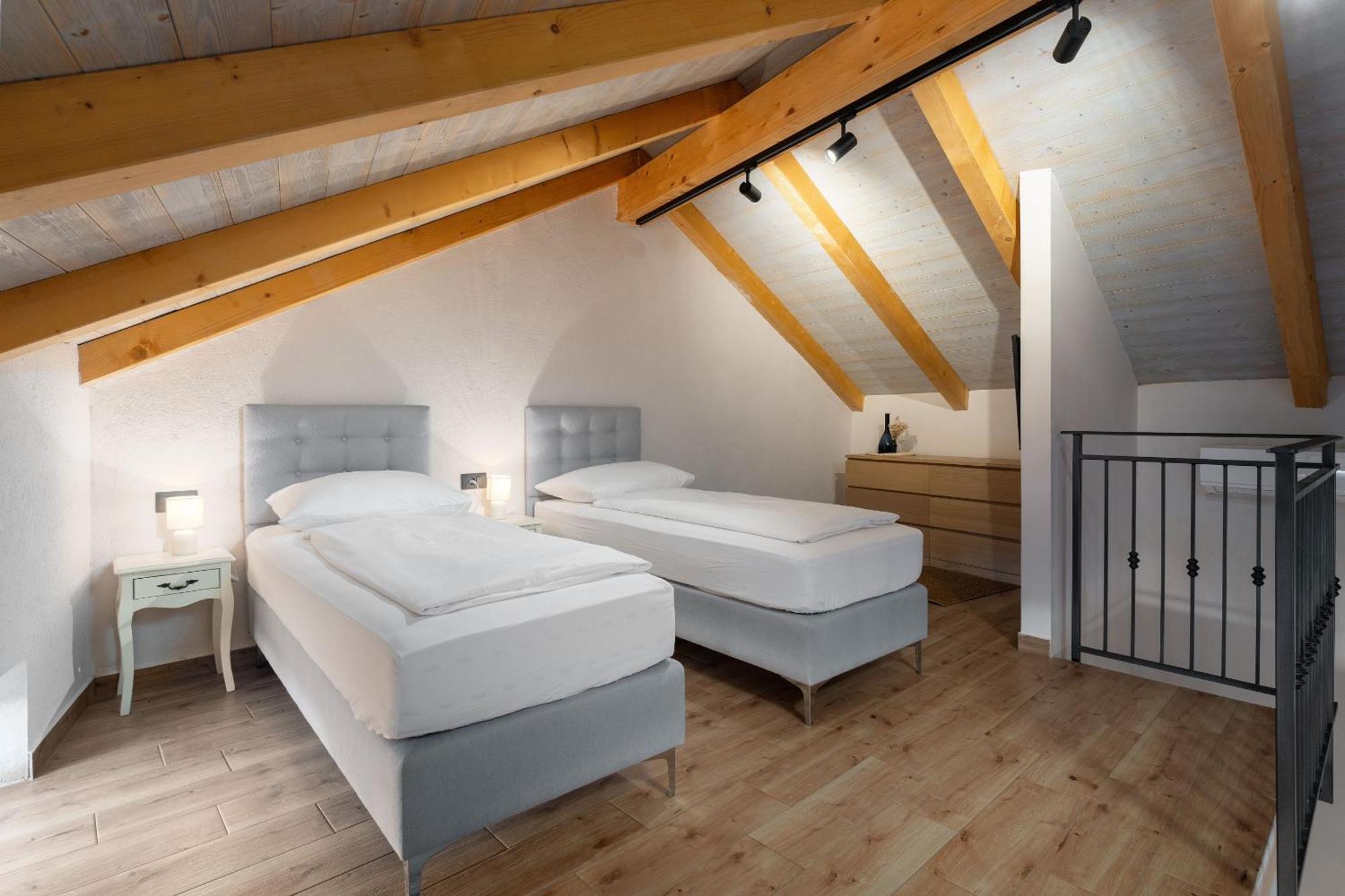 Della Croce Bed&Breakfast Svetvinčenat Zewnętrze zdjęcie