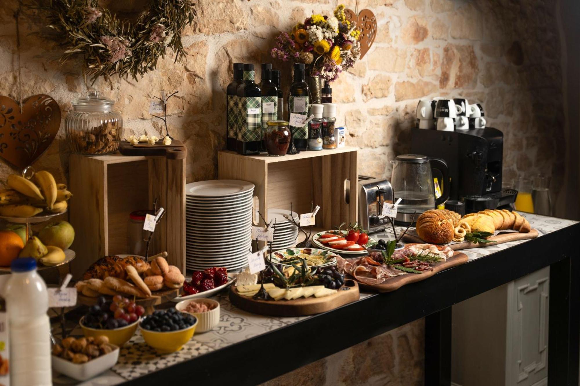 Della Croce Bed&Breakfast Svetvinčenat Zewnętrze zdjęcie